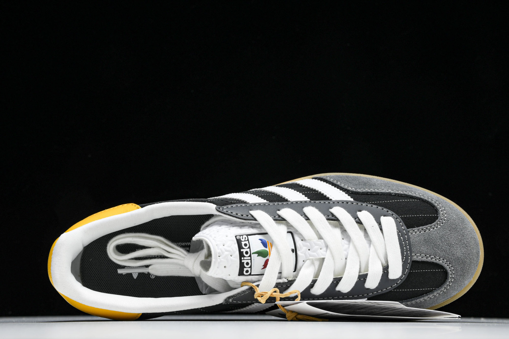 Originals 尺码36-45

纯原版出品-Originals Gazelle Indoor 黑色