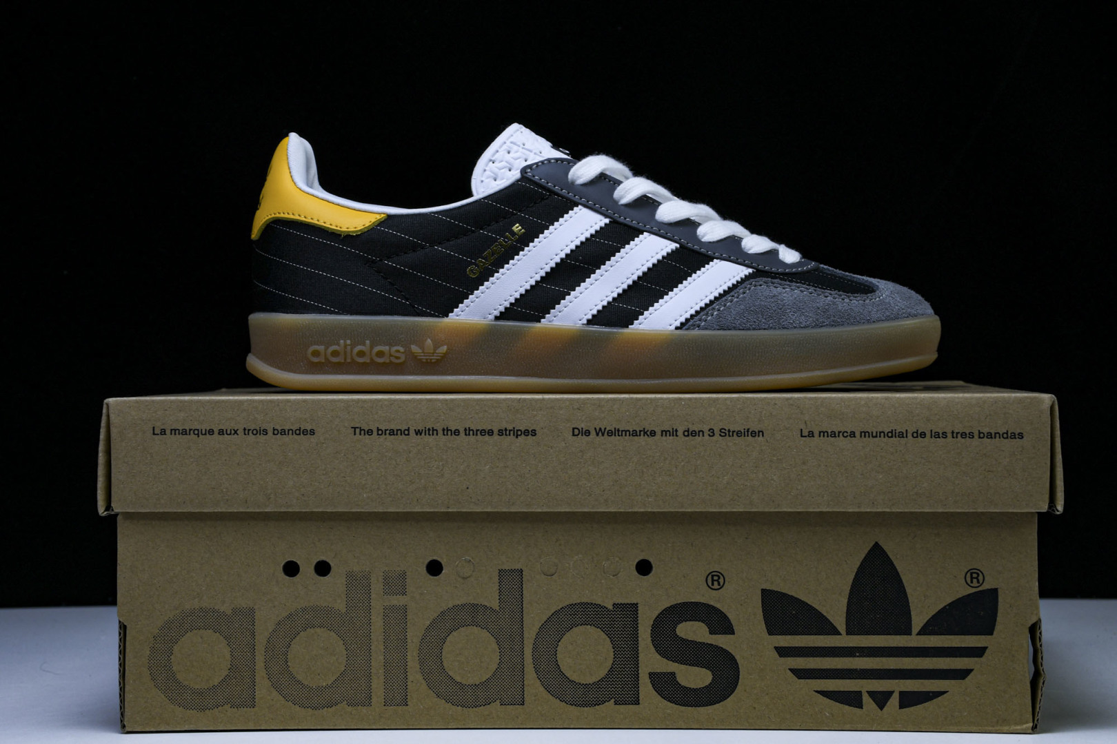 Originals 尺码36-45

纯原版出品-Originals Gazelle Indoor 黑色