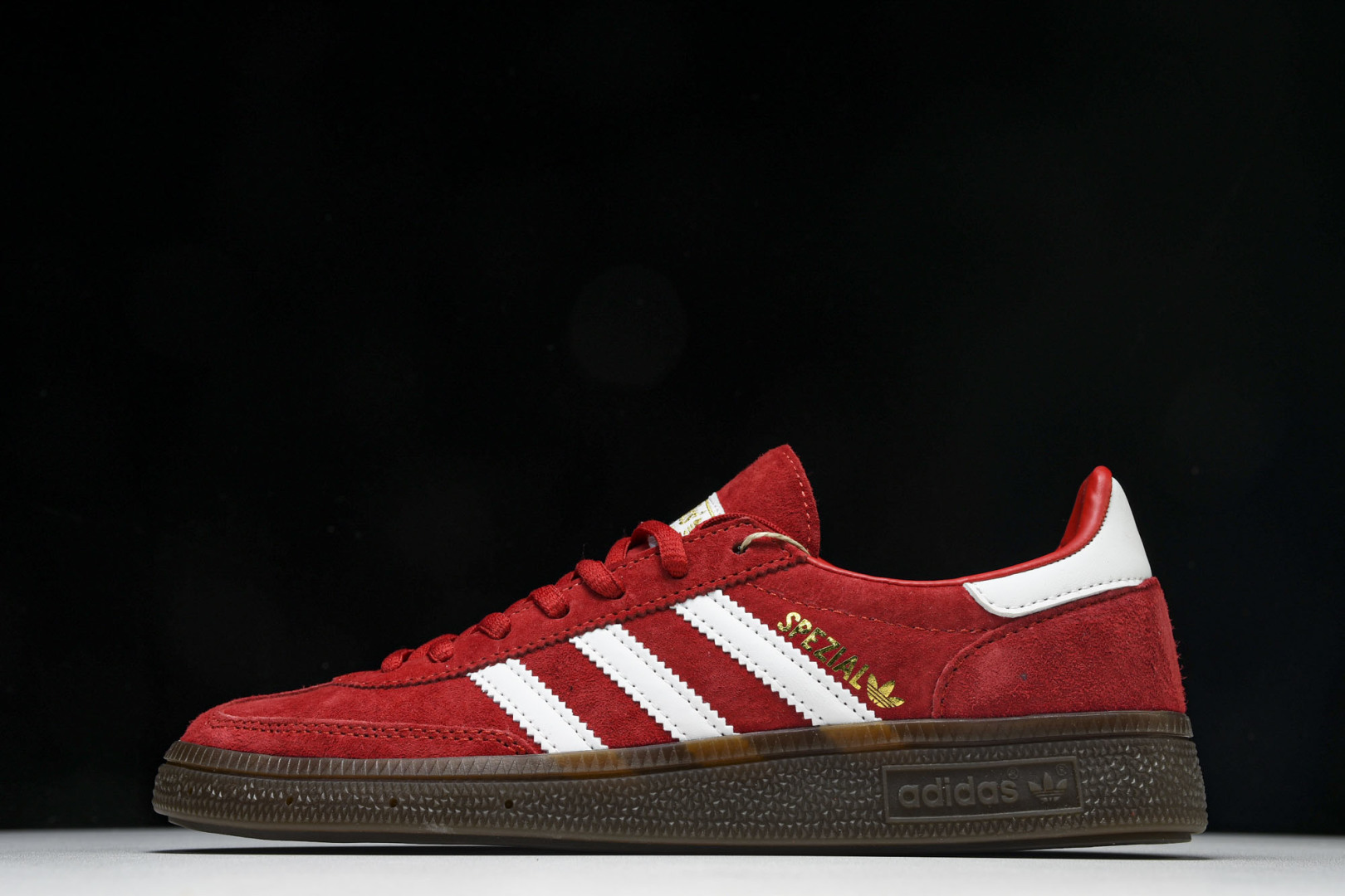 Originals 尺码36-45

纯原版出品-Handball Spezial  阿迪达斯经典款复古