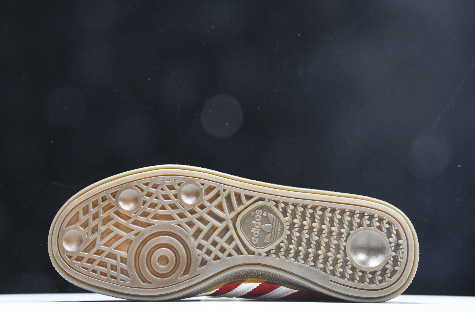 Originals 尺码36-45

纯原版出品-Handball Spezial  阿迪达斯经典款复古
