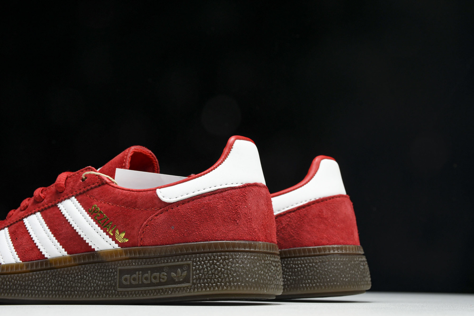 Originals 尺码36-45

纯原版出品-Handball Spezial  阿迪达斯经典款复古