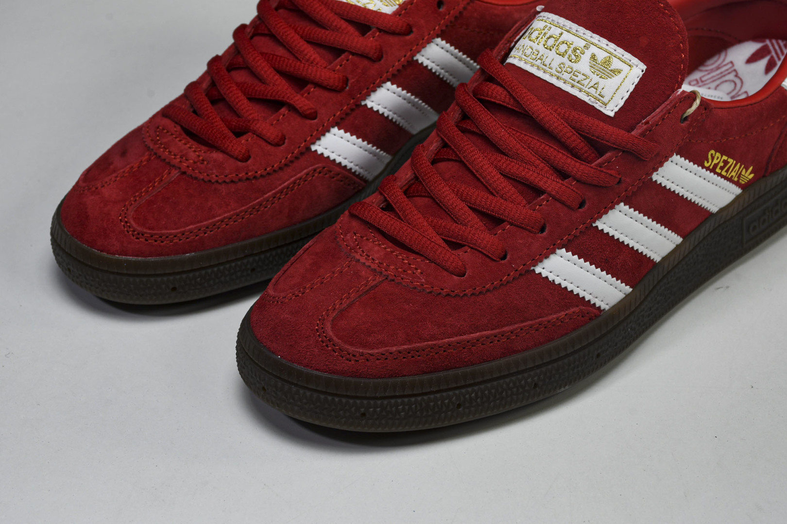 Originals 尺码36-45

纯原版出品-Handball Spezial  阿迪达斯经典款复古