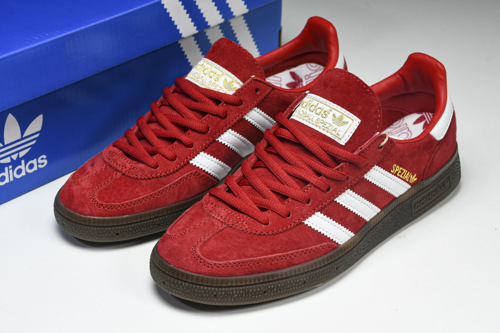 Originals 尺码36-45

纯原版出品-Handball Spezial  阿迪达斯经典款复古