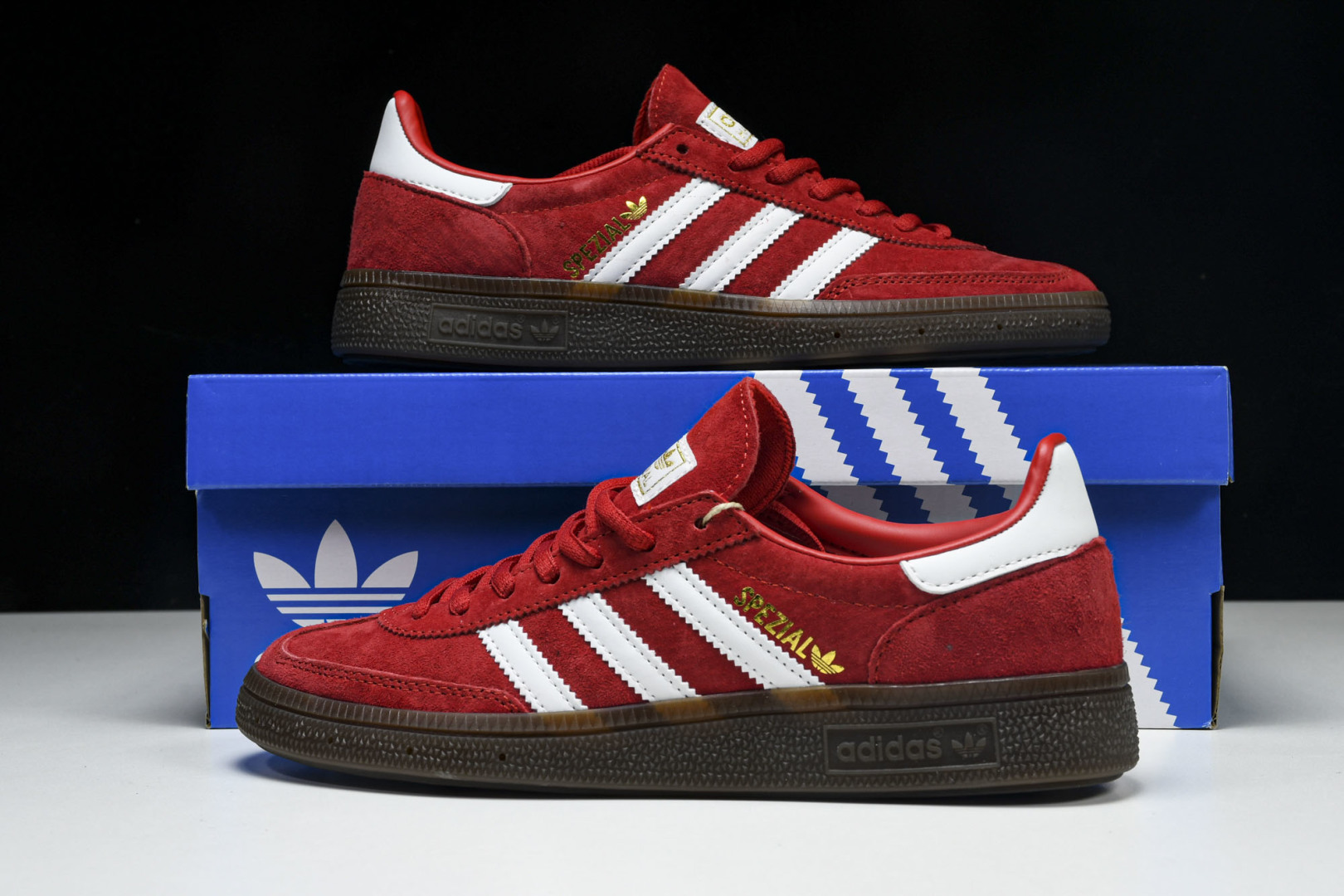 Originals 尺码36-45

纯原版出品-Handball Spezial  阿迪达斯经典款复古
