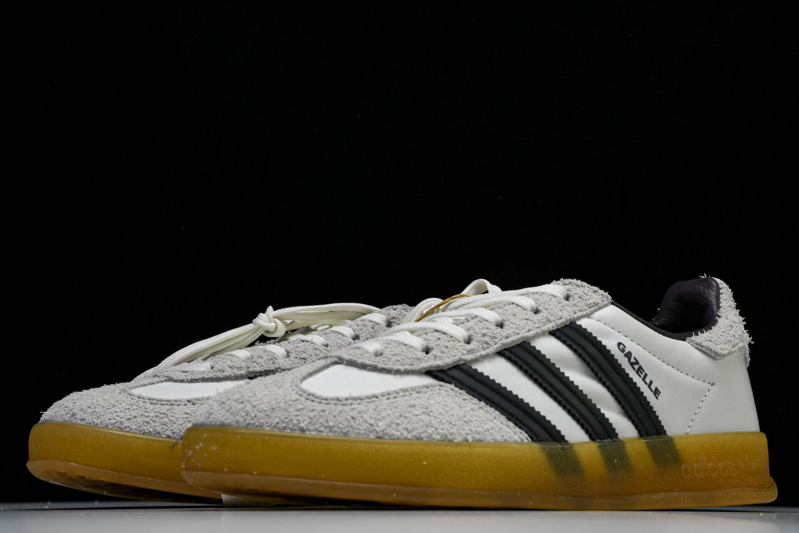 Originals 尺码36-45

纯原版出品-Originals Gazelle Indoor  三