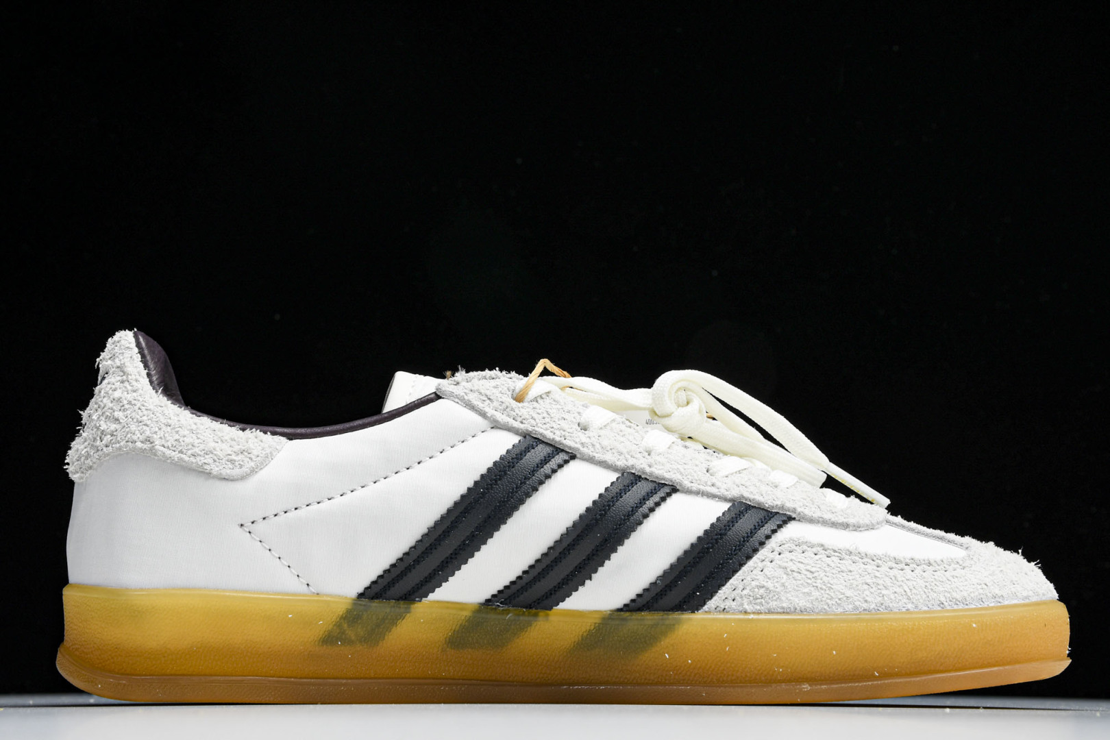 Originals 尺码36-45

纯原版出品-Originals Gazelle Indoor  三