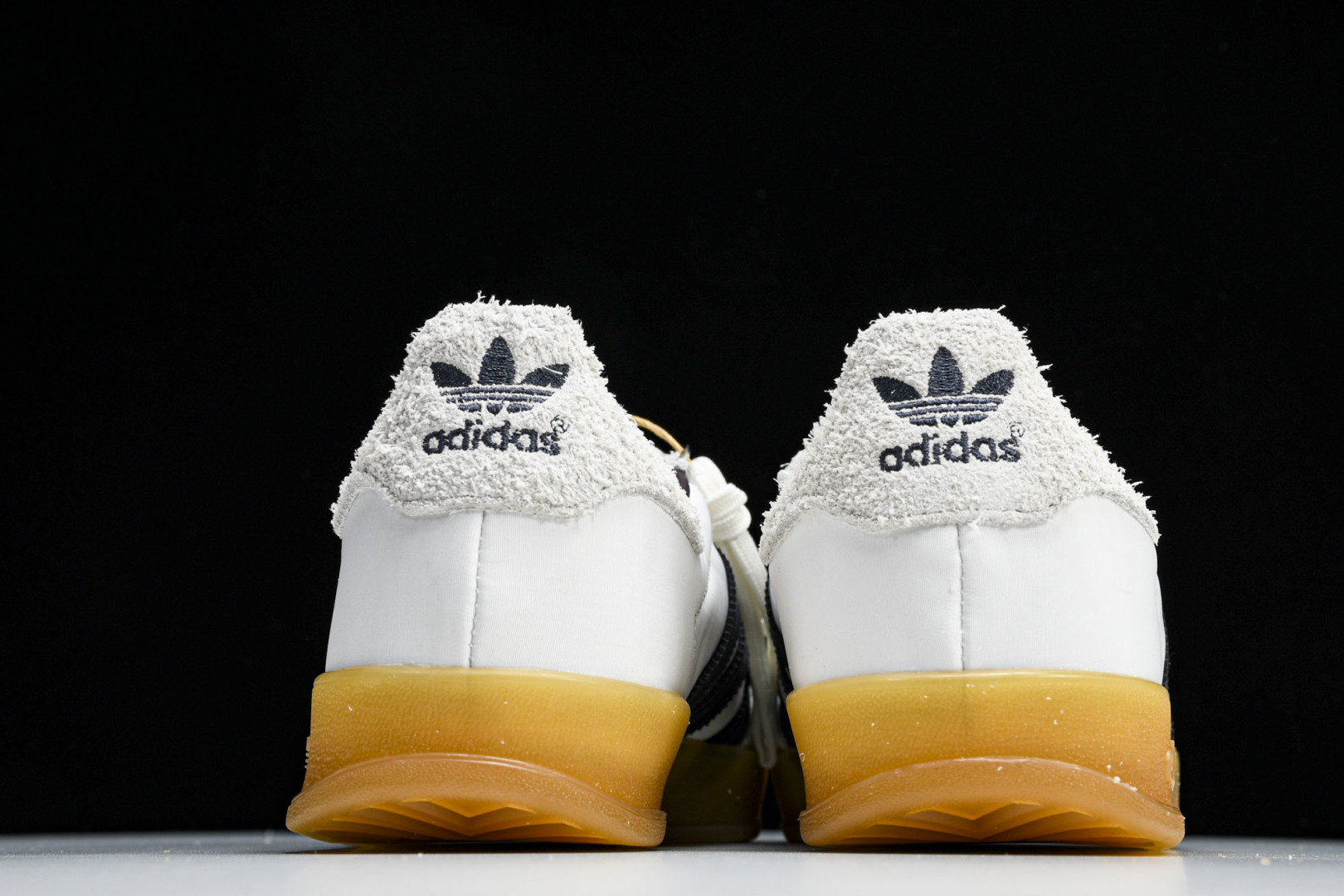 Originals 尺码36-45

纯原版出品-Originals Gazelle Indoor  三