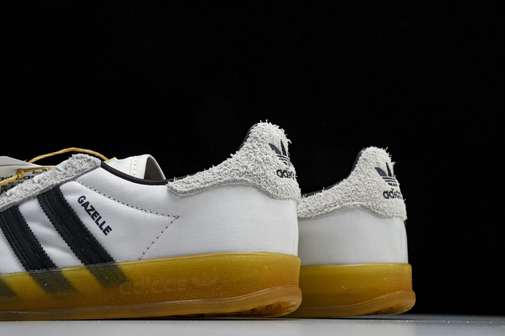 Originals 尺码36-45

纯原版出品-Originals Gazelle Indoor  三