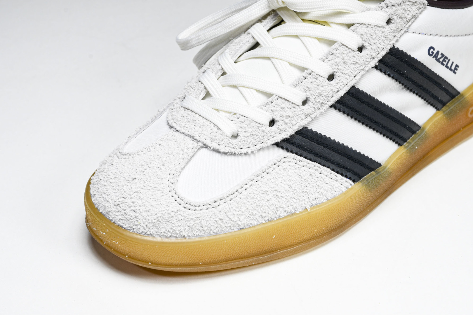 Originals 尺码36-45

纯原版出品-Originals Gazelle Indoor  三