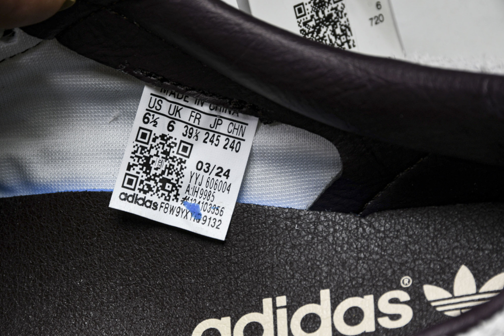 Originals 尺码36-45

纯原版出品-Originals Gazelle Indoor  三