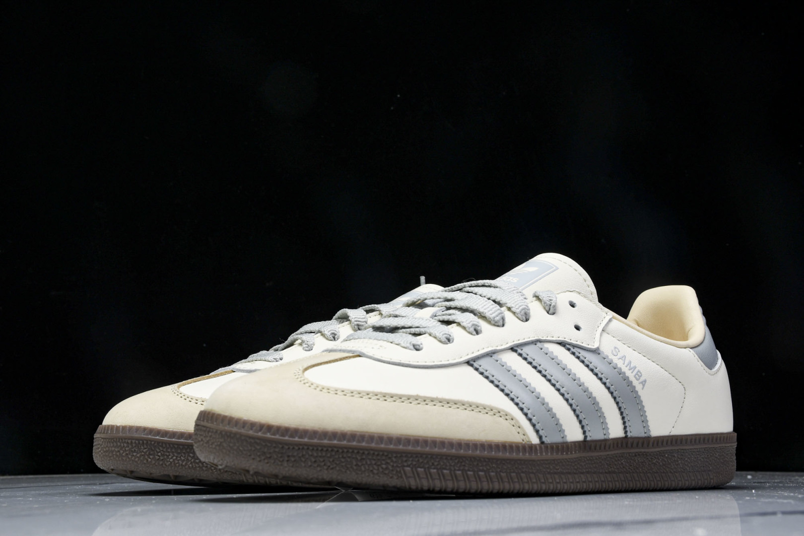 Originals 尺码36-45

纯原版出品-Samba OG 阿迪三叶草休闲板鞋  JH7299 
