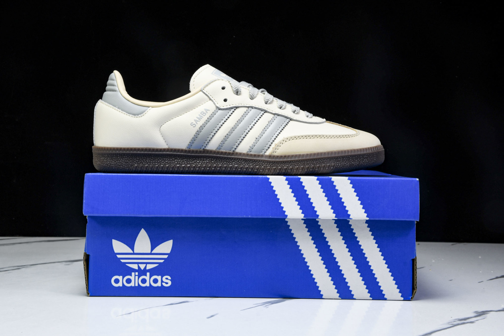 Originals 尺码36-45

纯原版出品-Samba OG 阿迪三叶草休闲板鞋  JH7299 