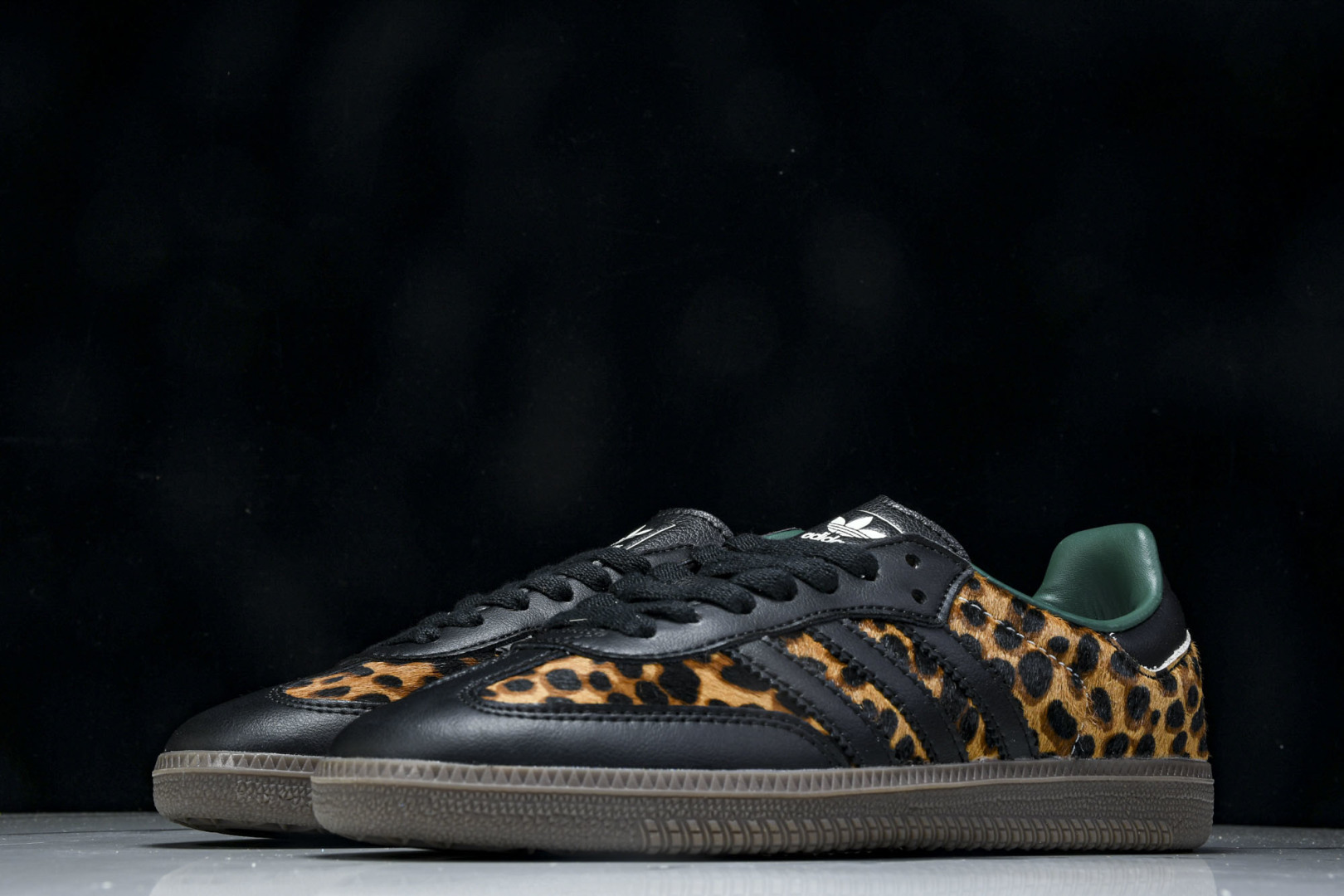 Originals 尺码36-45

纯原版出品-Samba OG 阿迪三叶草休闲板鞋 JI2735 Y