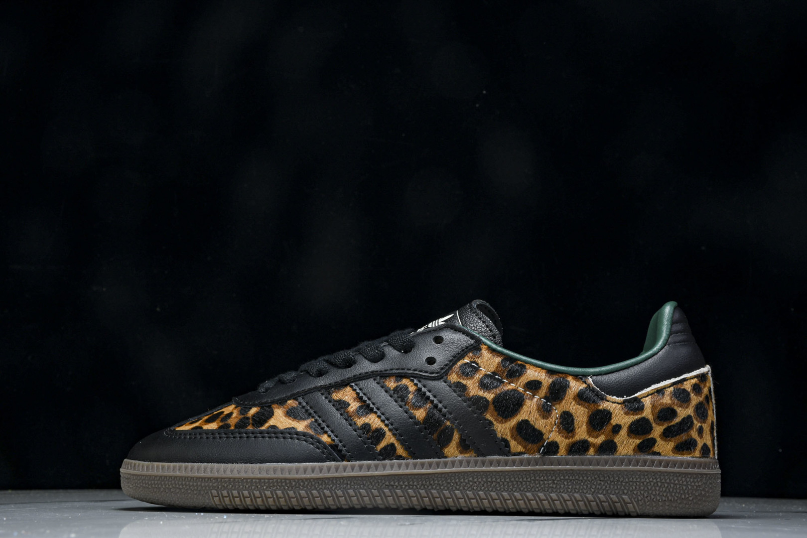 Originals 尺码36-45

纯原版出品-Samba OG 阿迪三叶草休闲板鞋 JI2735 Y