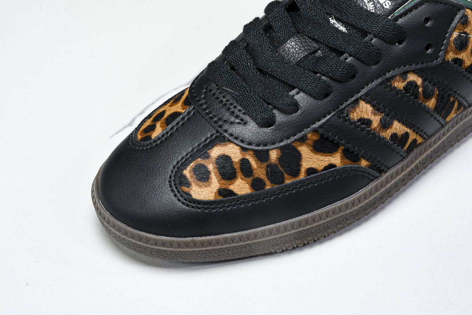 Originals 尺码36-45

纯原版出品-Samba OG 阿迪三叶草休闲板鞋 JI2735 Y