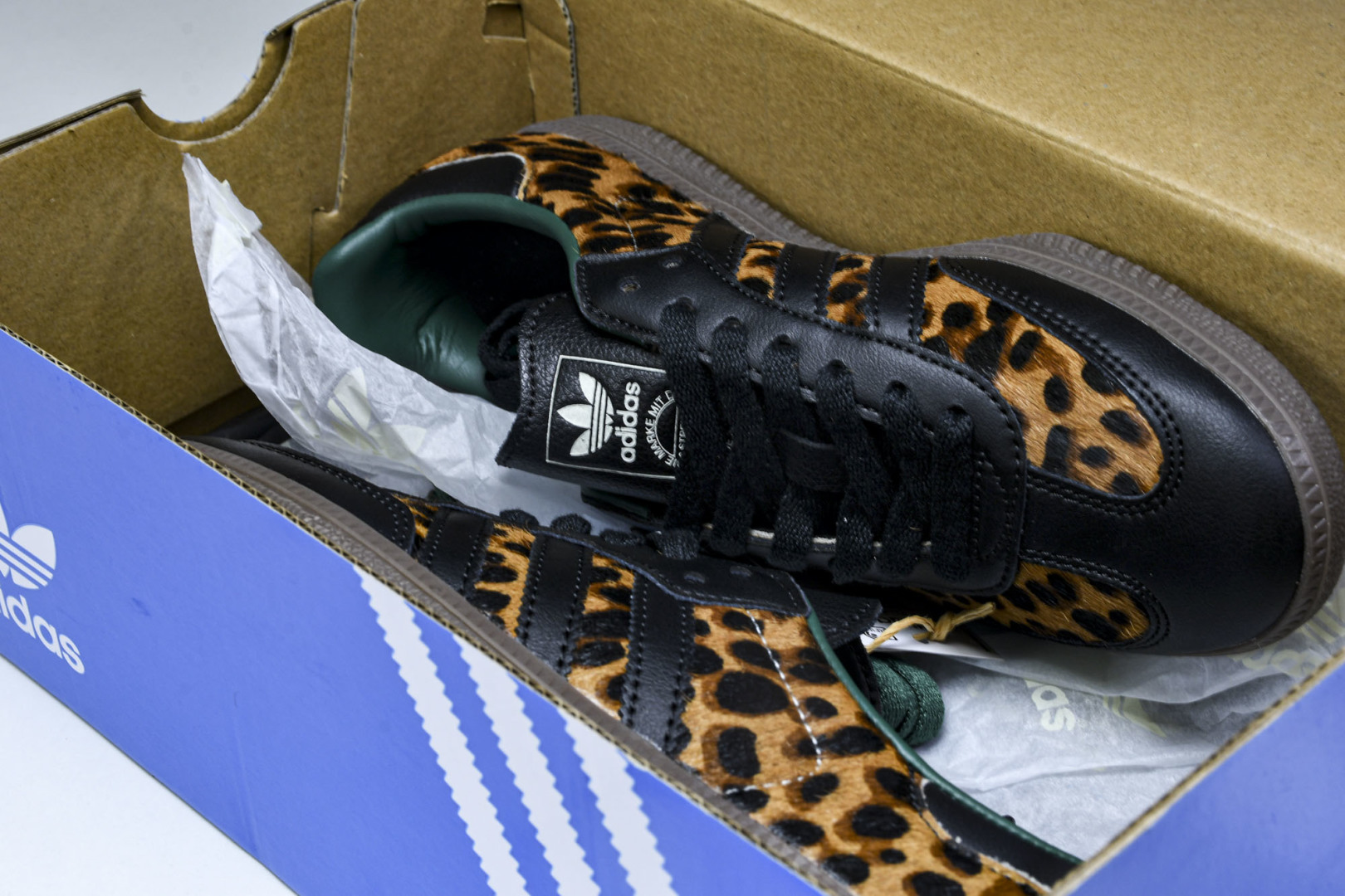 Originals 尺码36-45

纯原版出品-Samba OG 阿迪三叶草休闲板鞋 JI2735 Y
