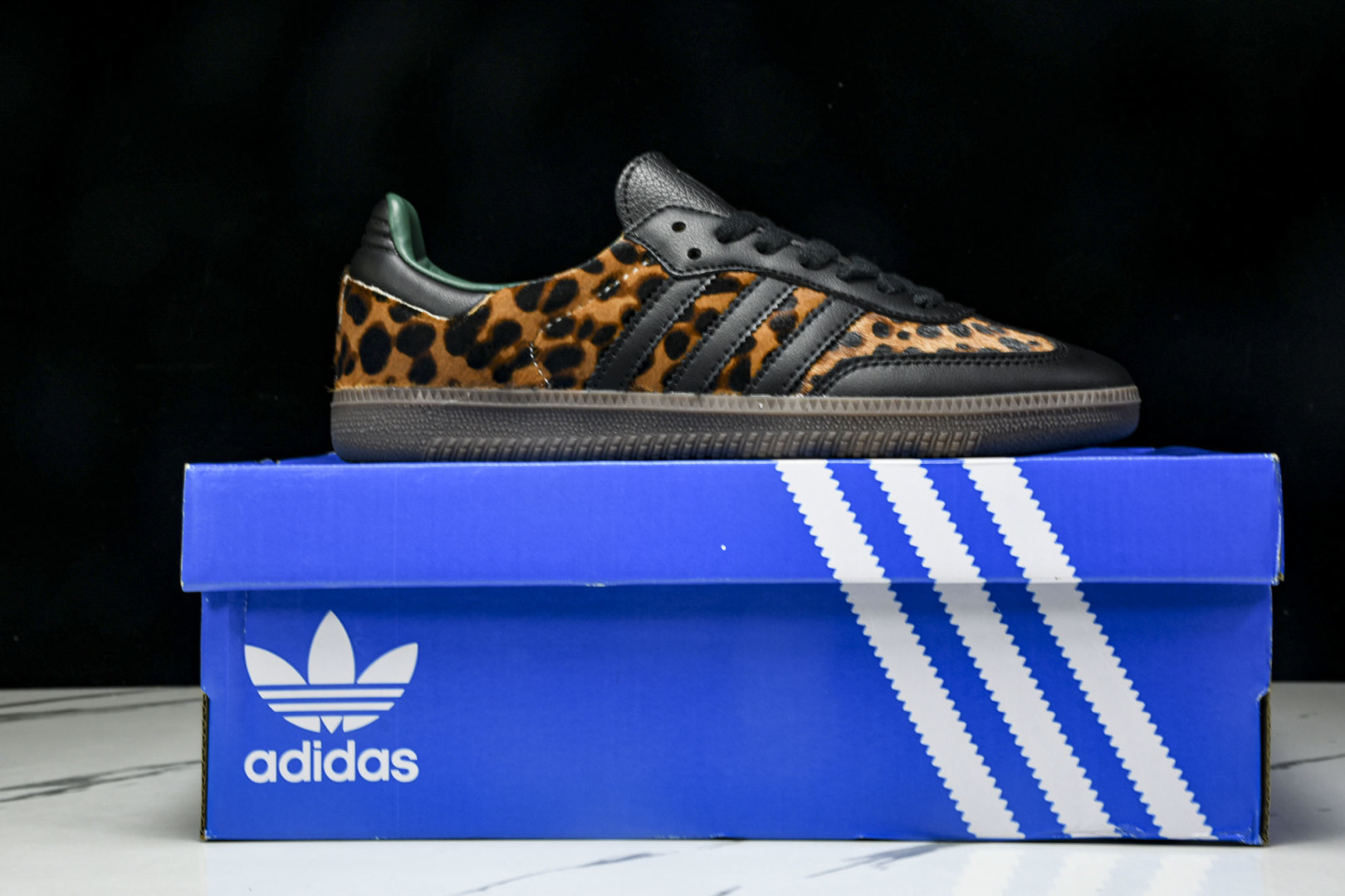 Originals 尺码36-45

纯原版出品-Samba OG 阿迪三叶草休闲板鞋 JI2735 Y