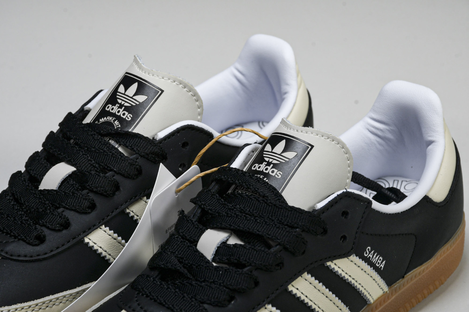Originals 尺码36-45

纯原版出品-Originals Samba OG 黑棕 IE583