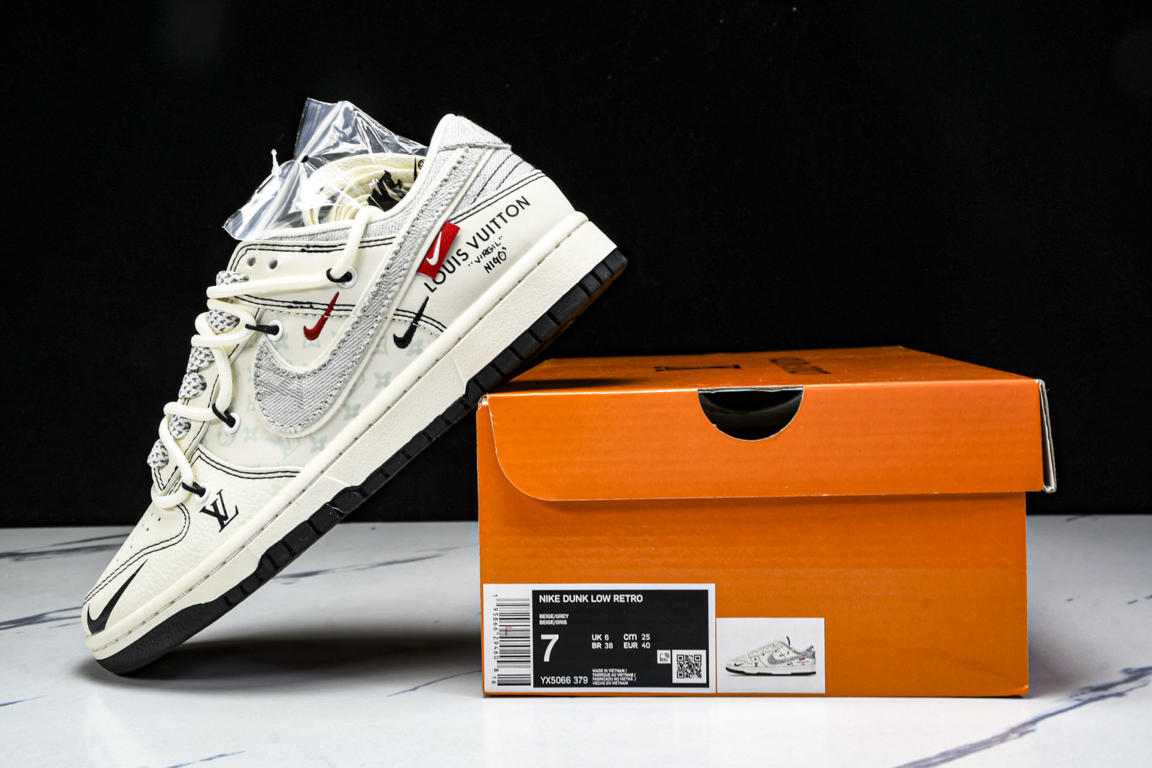 Dunk 尺码36-45

纯原版出品-SB Dunk Low LV联名 灰布勾抽绳 周年高端定制 低帮