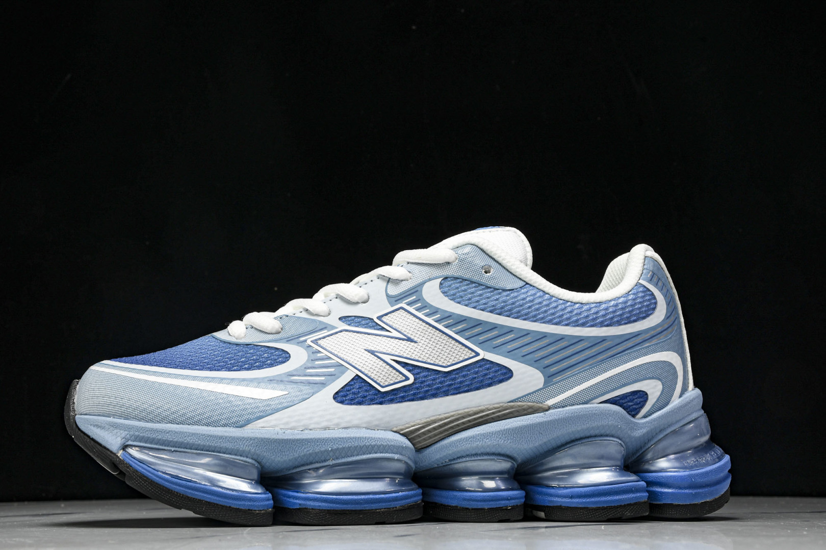 NB 尺码36-46.5

纯原版出品-New Balance 2000系列复古老爹风休闲运动慢跑鞋 U