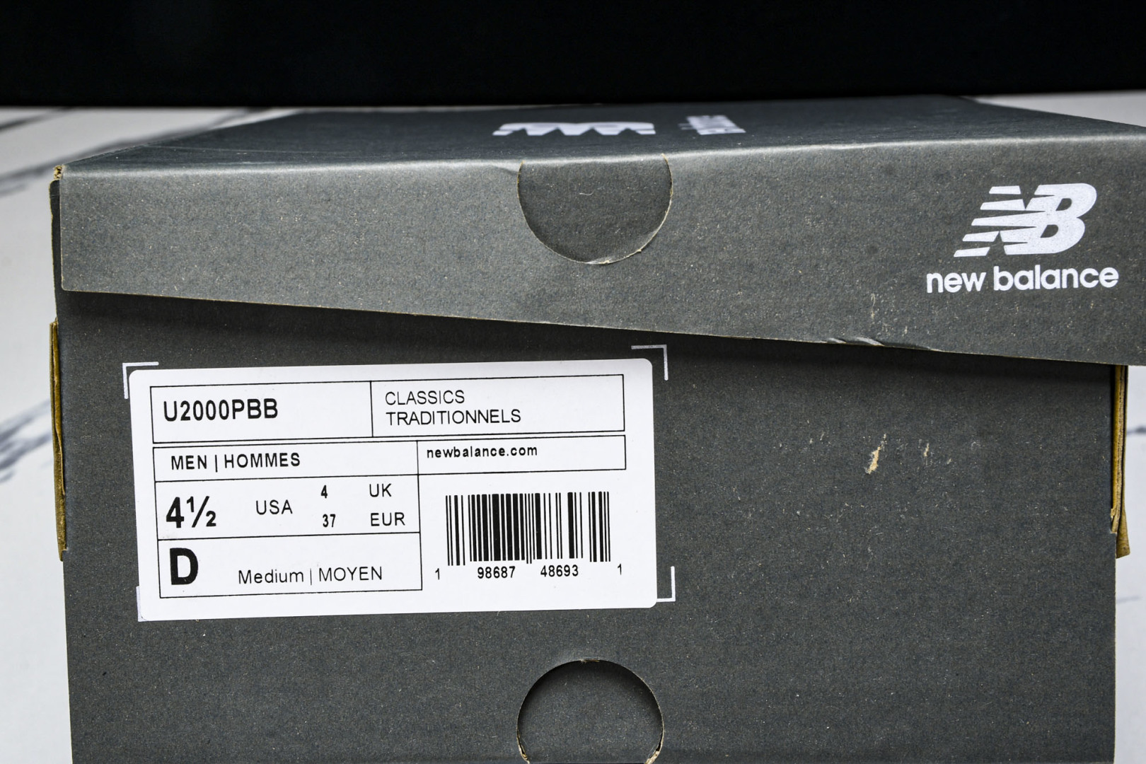 NB 尺码36-46.5

纯原版出品-New Balance 2000系列复古老爹风休闲运动慢跑鞋 U