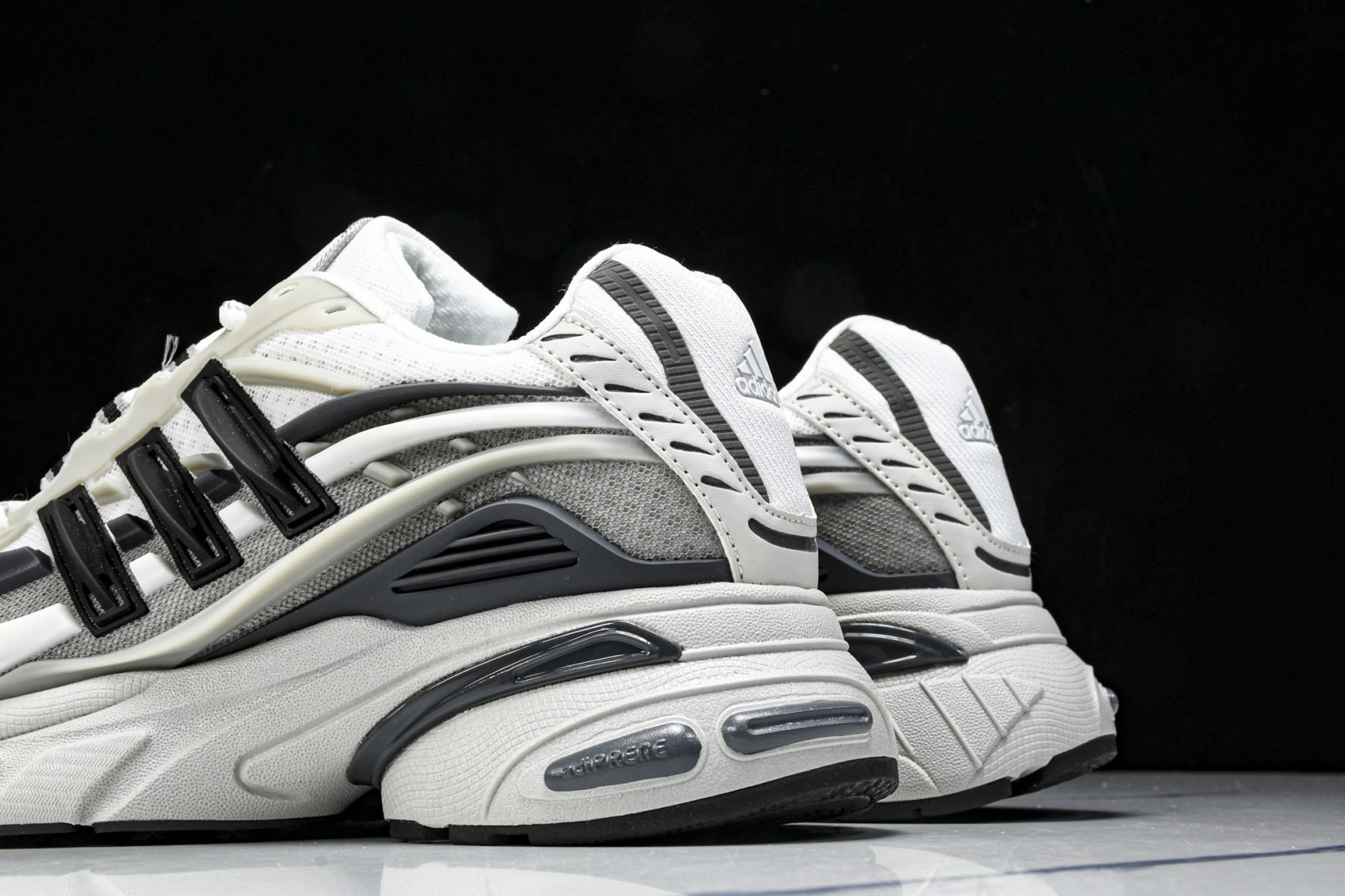 Originals 尺码35.5-47

纯原版出品-Originals Adistar Jellyfi