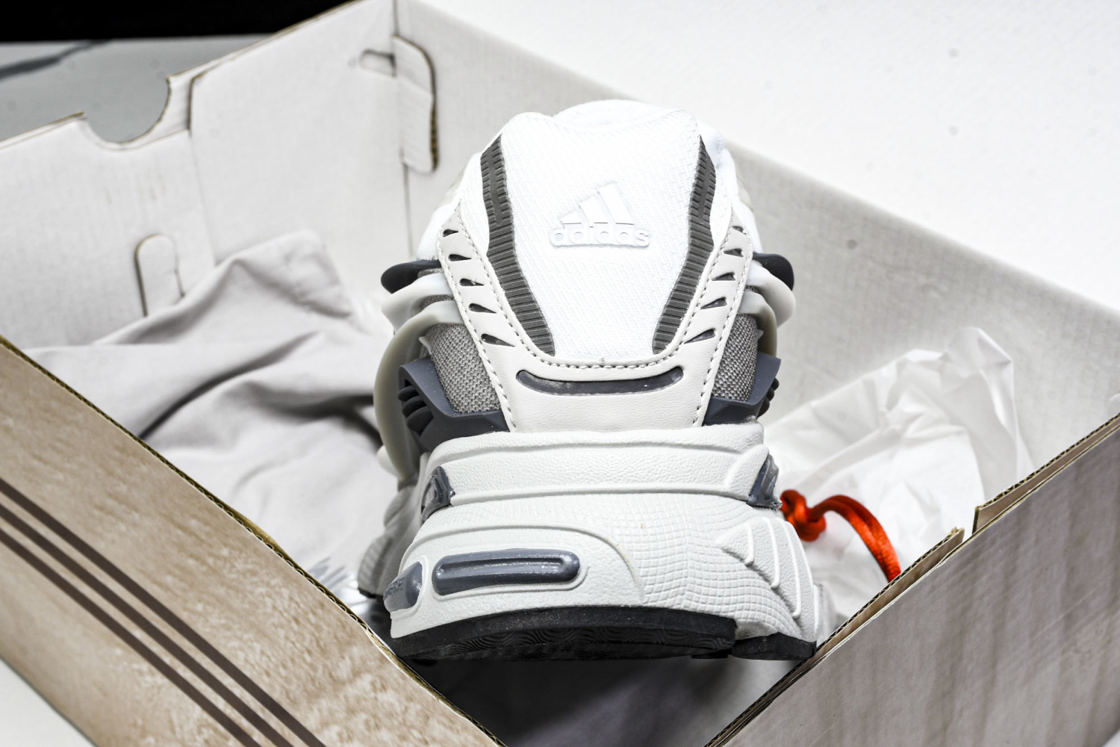 Originals 尺码35.5-47

纯原版出品-Originals Adistar Jellyfi