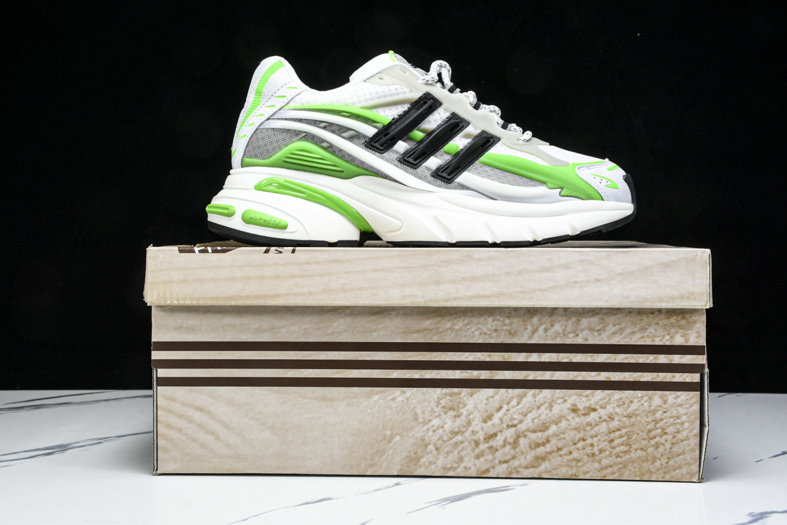 Originals 尺码35.5-47

纯原版出品-Originals Adistar Jellyfi