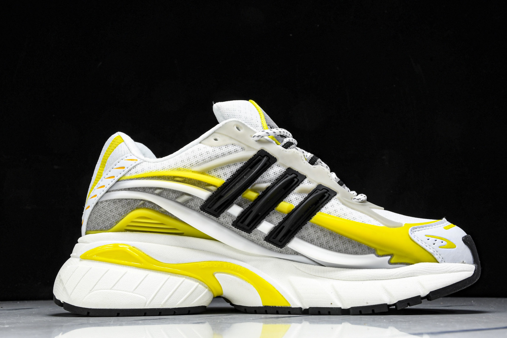 Originals 尺码35.5-47

纯原版出品-Originals Adistar Jellyfi
