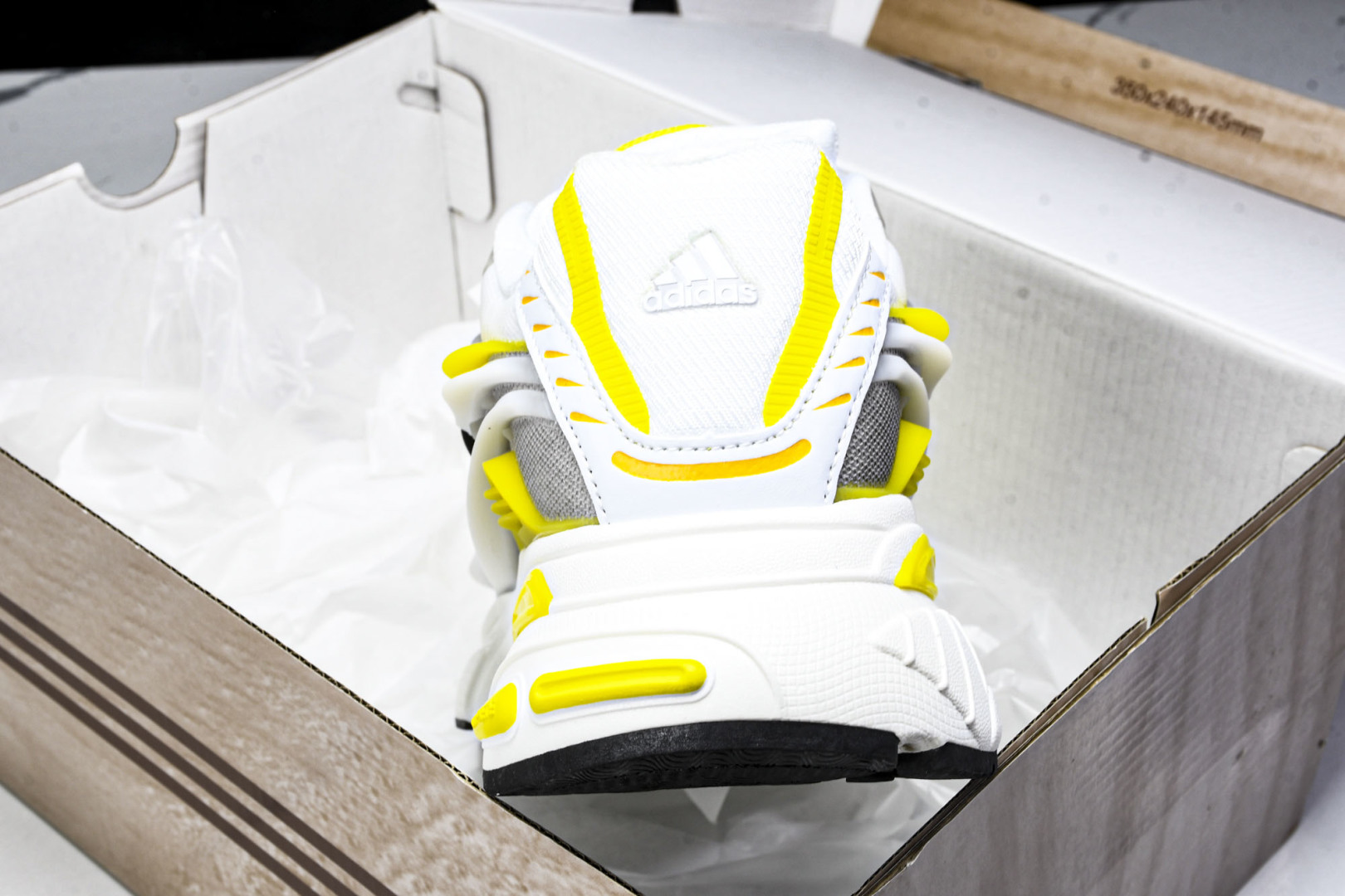 Originals 尺码35.5-47

纯原版出品-Originals Adistar Jellyfi