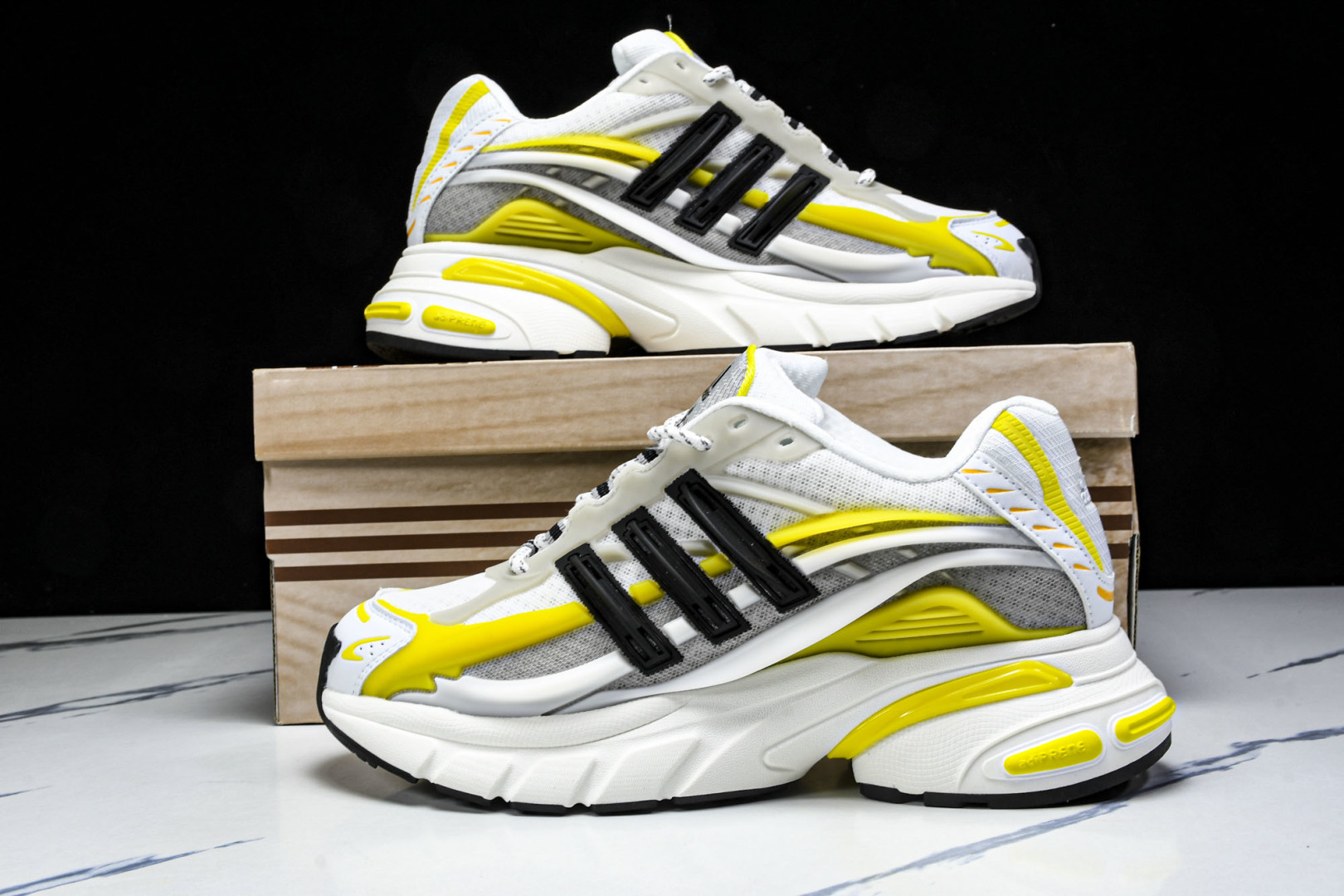Originals 尺码35.5-47

纯原版出品-Originals Adistar Jellyfi