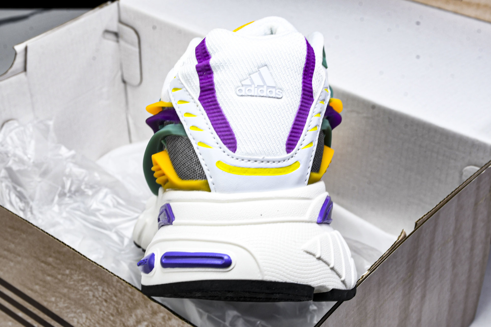 Originals 尺码35.5-47

纯原版出品-Originals Adistar Jellyfi
