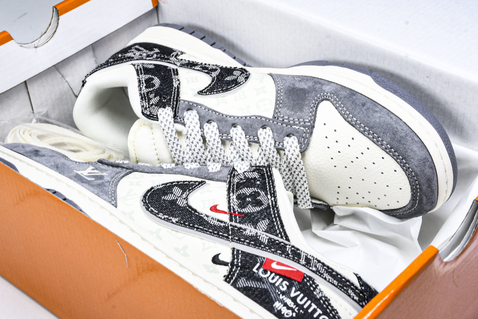 DUNK 尺码36-45

纯原版出品-SB Dunk Low LV联名 猪八黑牛仔 周年高端定制 低帮