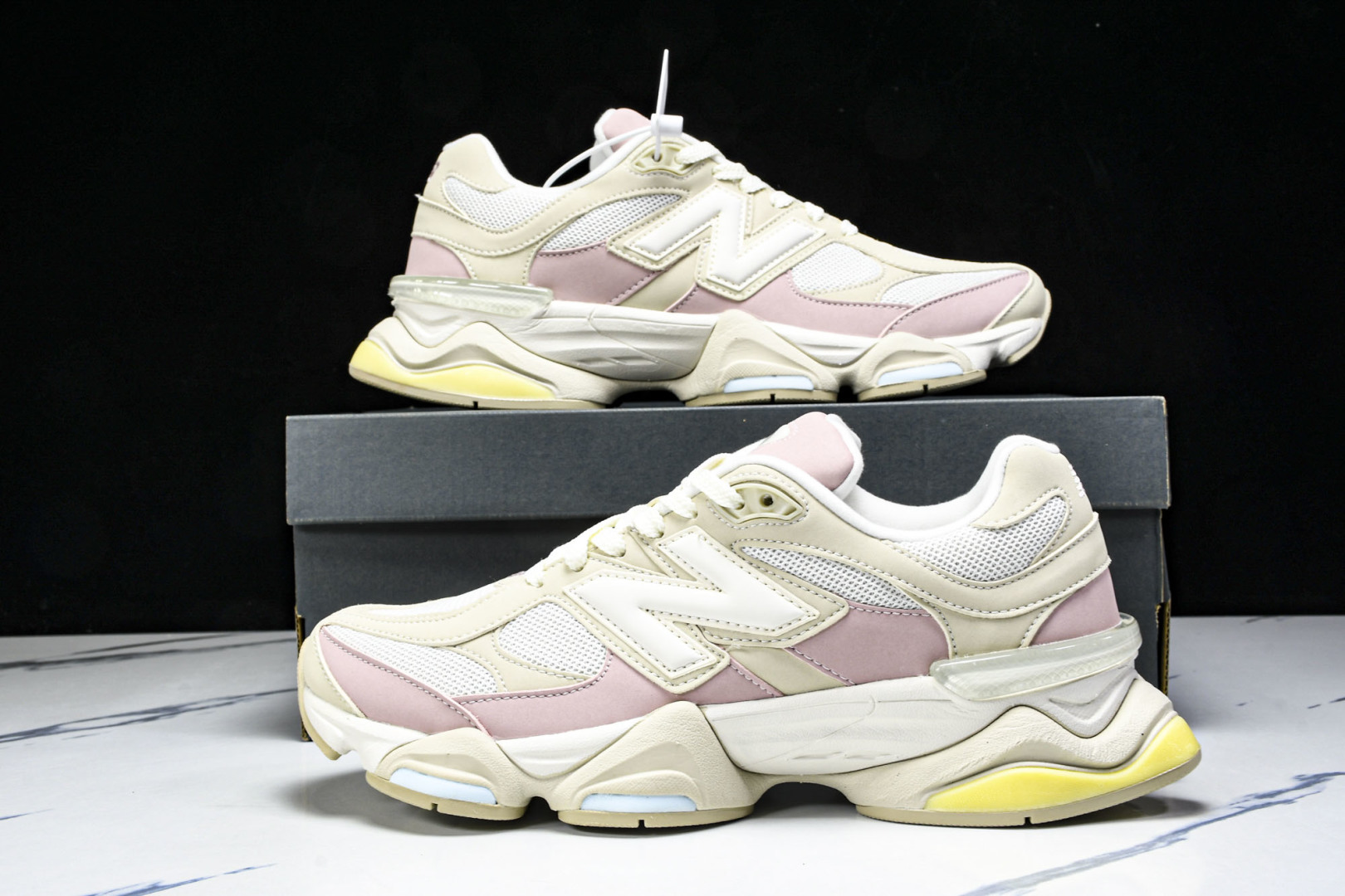NB 尺码36-46.5

纯原版出品-New Balance NB9060 联名款 复古休闲运动慢跑鞋