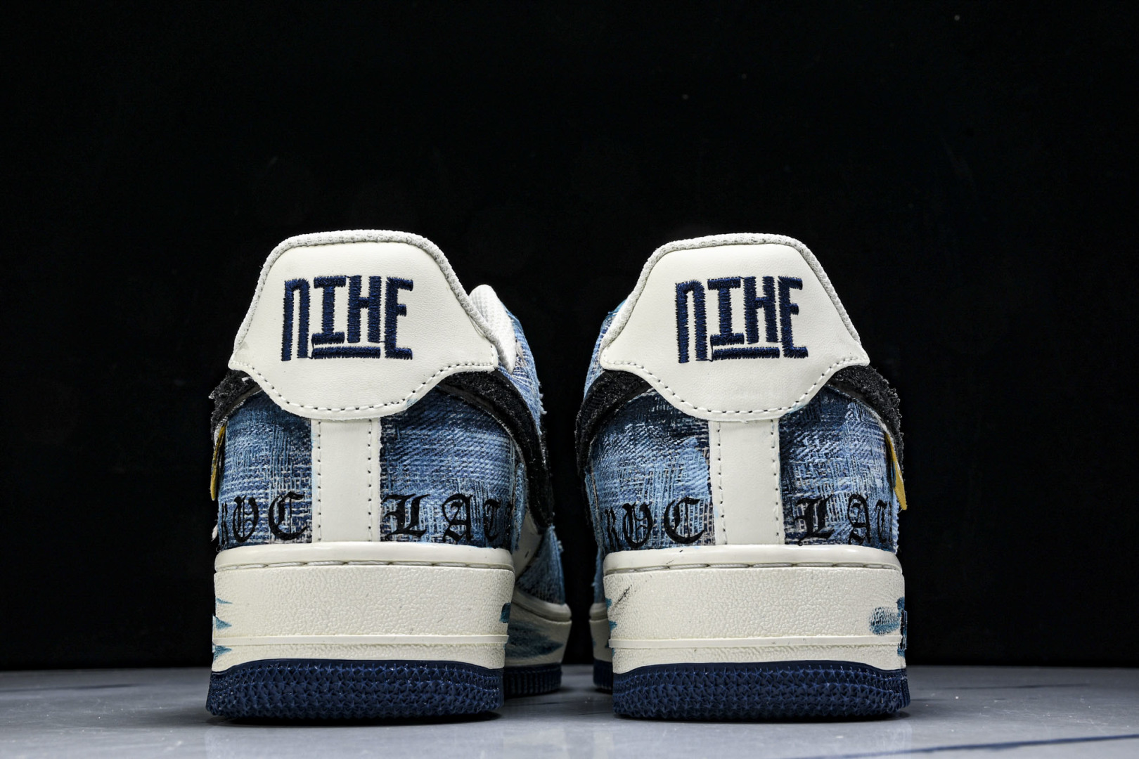 AF1 尺码36-45

纯原版出品-Air Force 1'07 Low Danning Illusi
