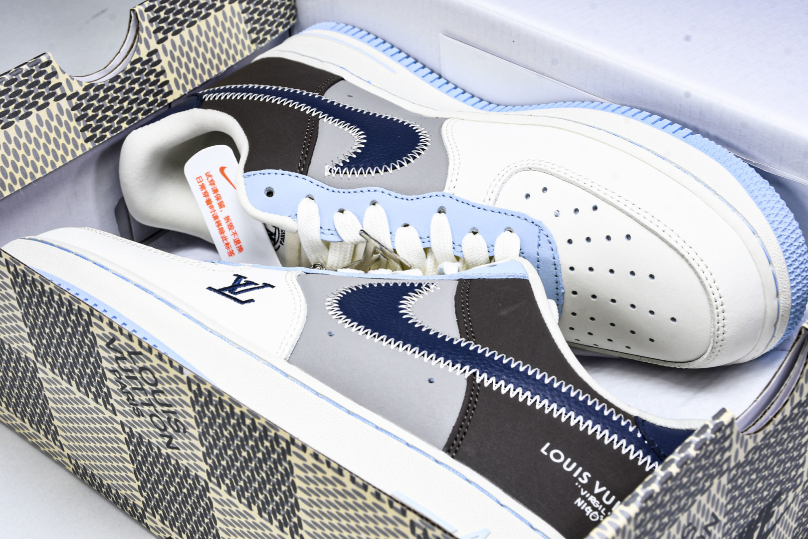 AF1 尺码36-45

纯原版出品-Air Force 1'07 Low LV联名 彩色拼接 空军一号