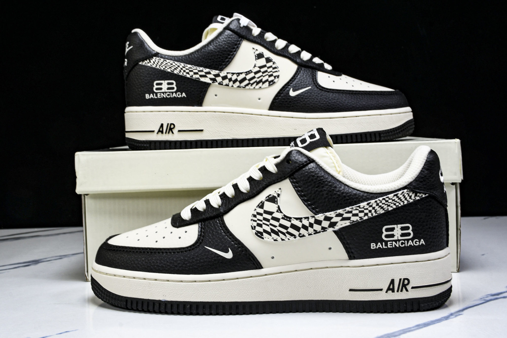 AF1 尺码36-45

纯原版出品-Air Force 1'07 Low 巴黎世家联名 米黑创意勾 空
