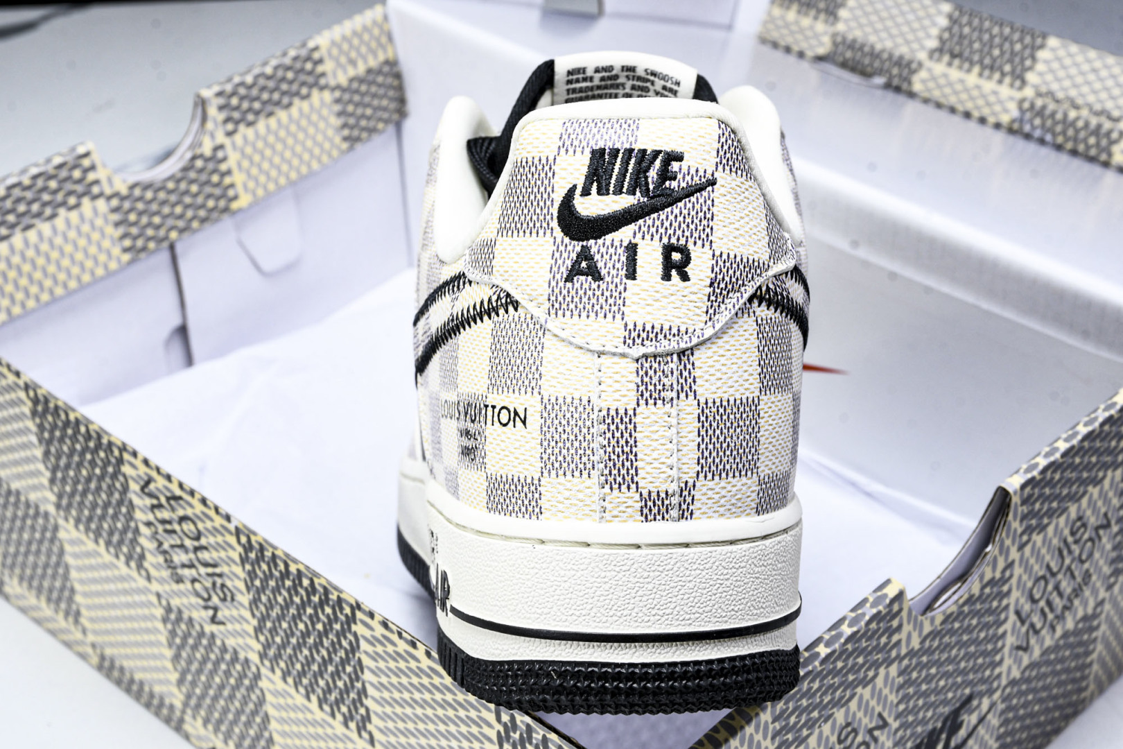  NK Air Force 1'07 Low LV联名 格纹雾灰 空军一号低帮休闲板鞋 SC0601-5