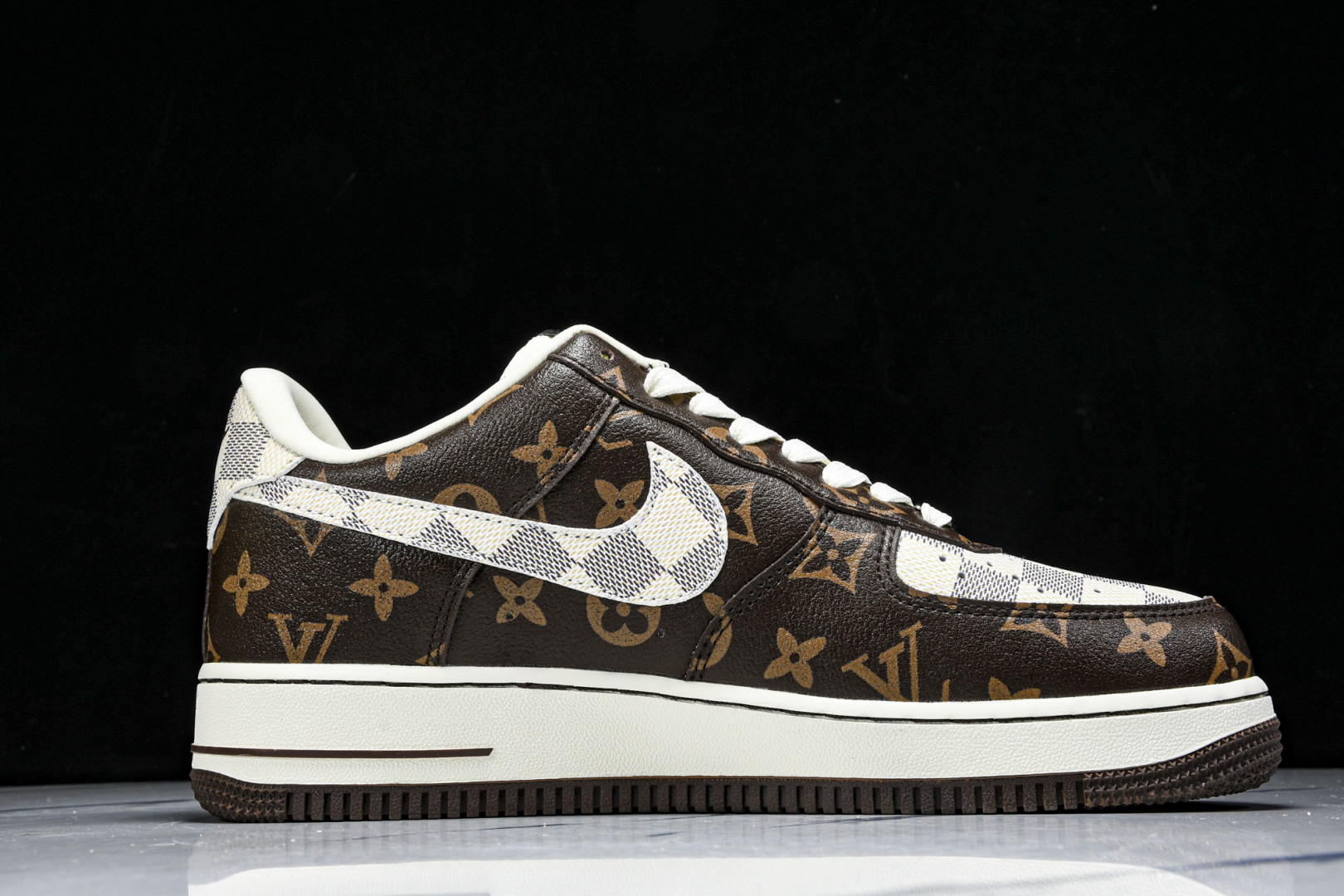  NK Air Force 1'07 Low LV联名 经典咖啡棕 空军一号低帮休闲板鞋 SC0601-