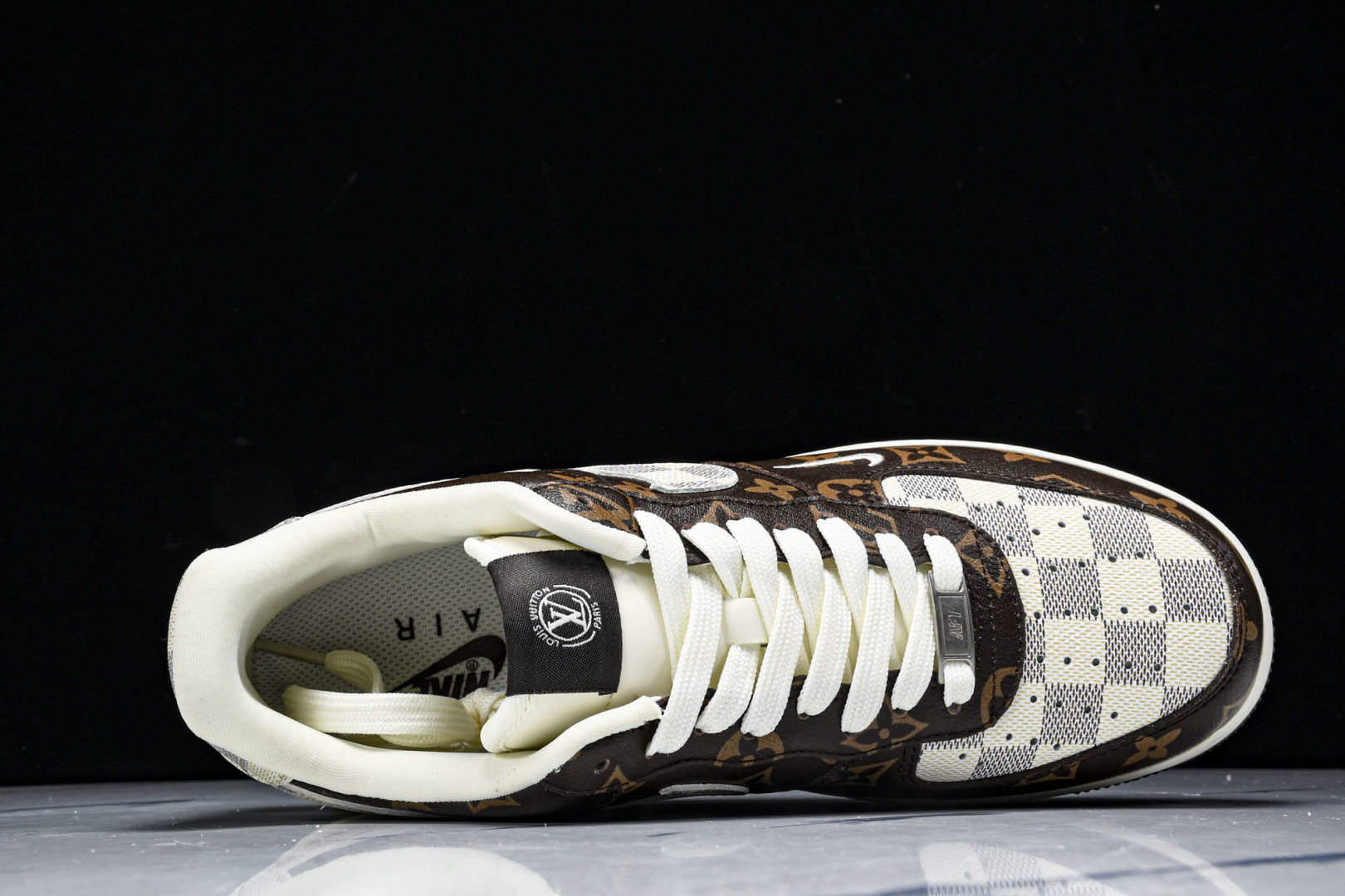  NK Air Force 1'07 Low LV联名 经典咖啡棕 空军一号低帮休闲板鞋 SC0601-