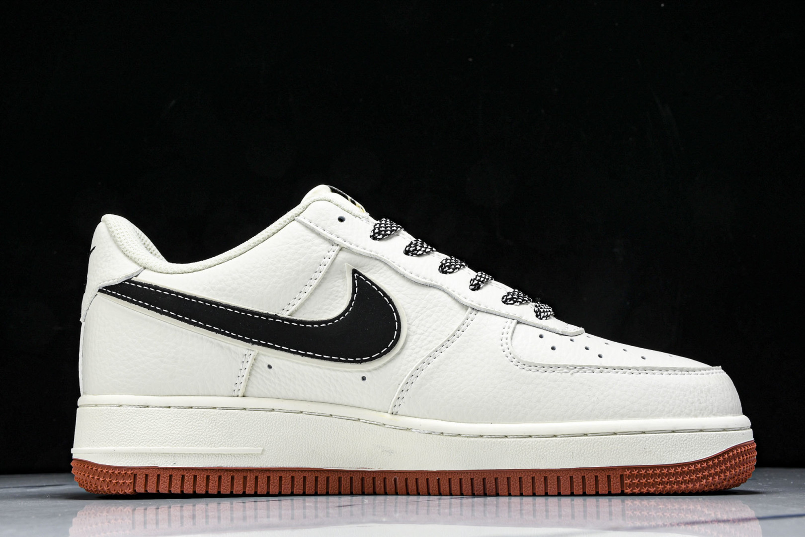  NK Air Force 1'07 Low LV联名 米黑勾生胶 空军一号低帮休闲板鞋 CS5288-