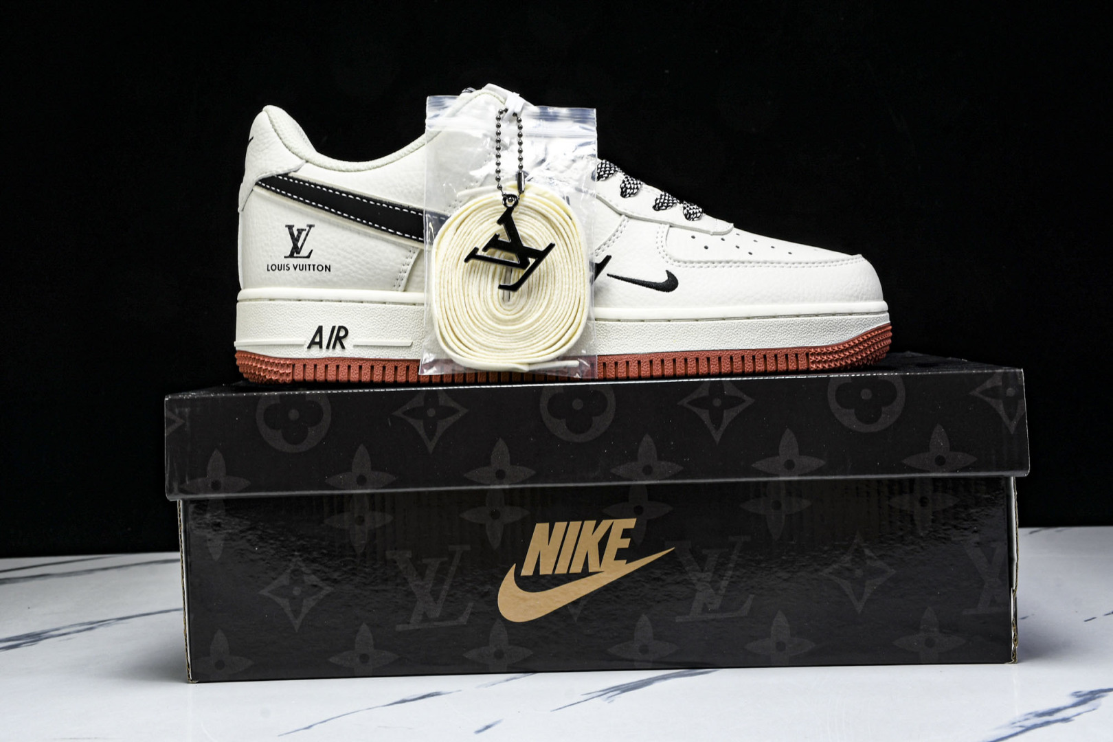  NK Air Force 1'07 Low LV联名 米黑勾生胶 空军一号低帮休闲板鞋 CS5288-