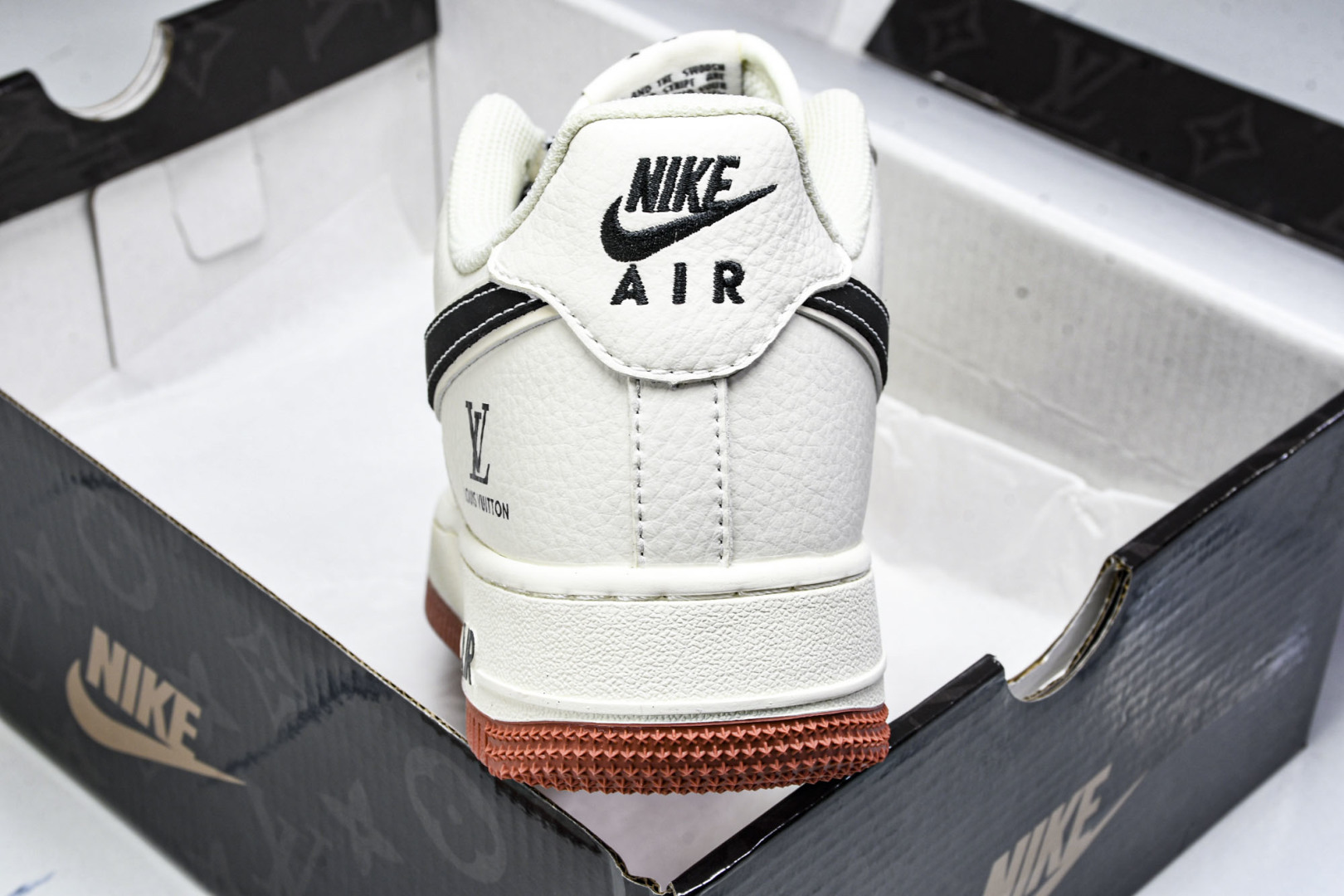  NK Air Force 1'07 Low LV联名 米黑勾生胶 空军一号低帮休闲板鞋 CS5288-