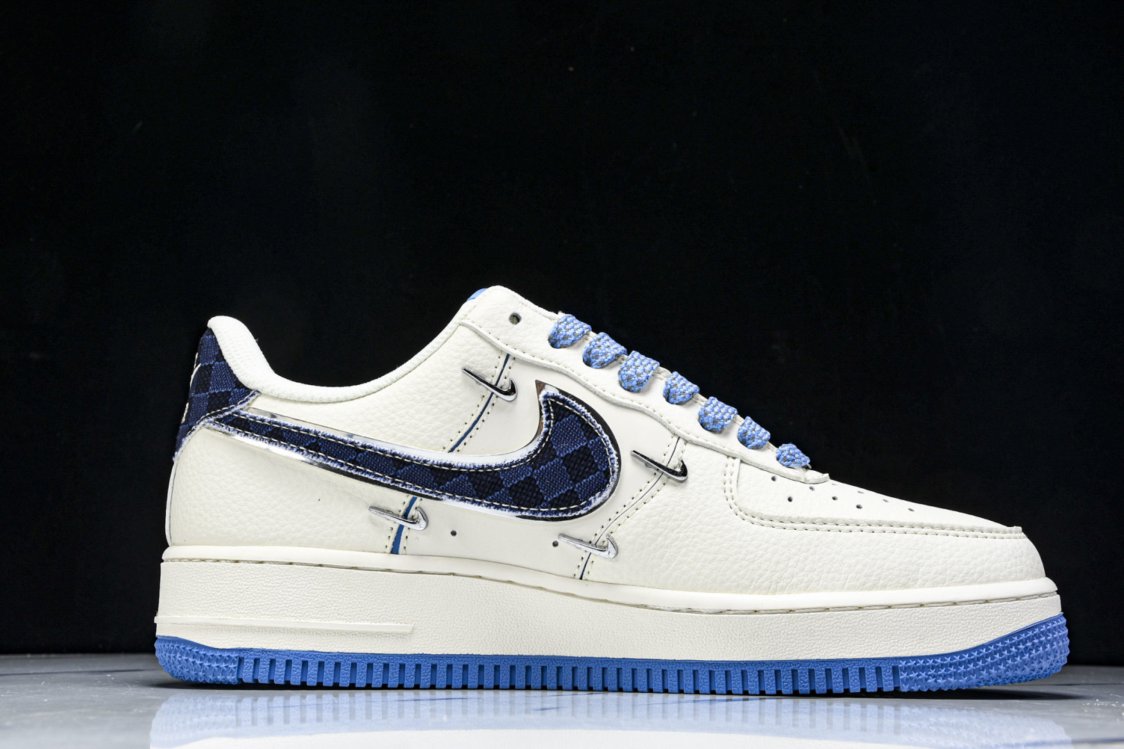  NK Air Force 1'07 Low LV联名 米蓝四勾 空军一号低帮休闲板鞋 XS2869-0