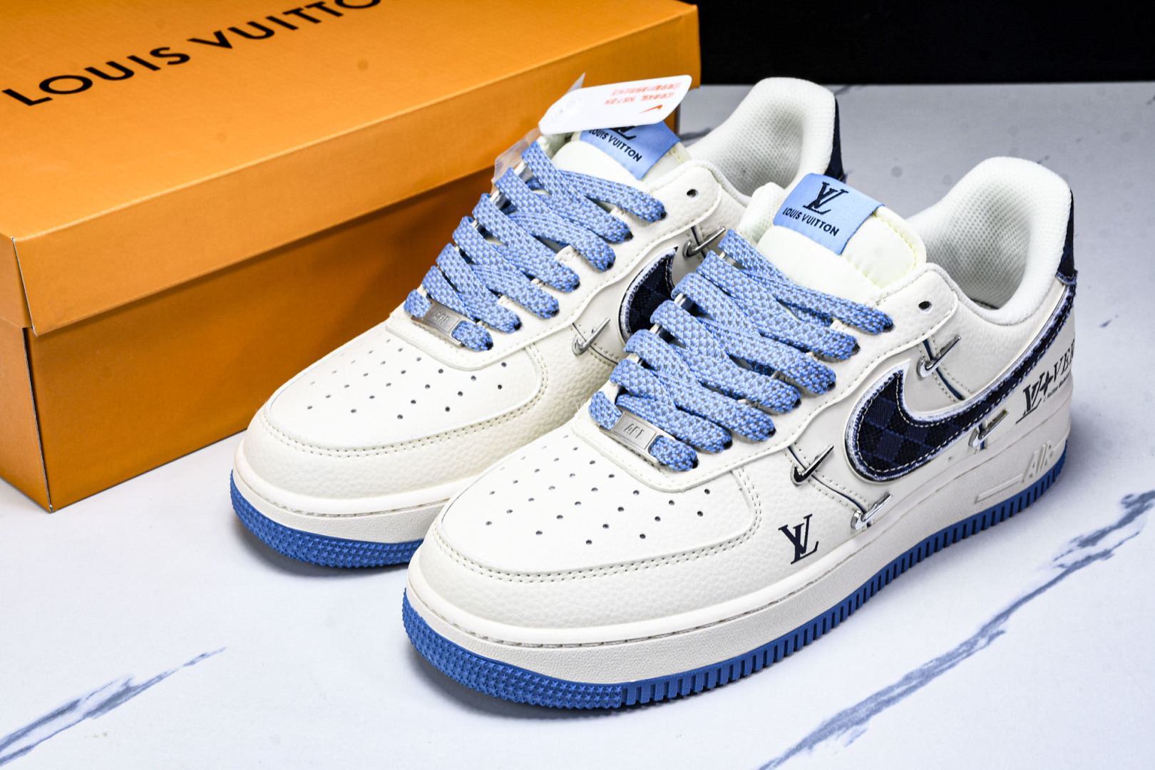  NK Air Force 1'07 Low LV联名 米蓝四勾 空军一号低帮休闲板鞋 XS2869-0