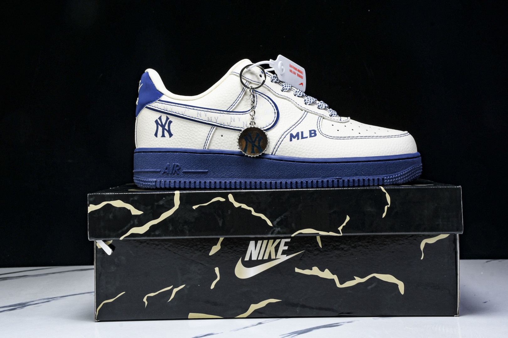  NK Air Force 1'07 Low MLB联名 米蓝线反光 空军一号低帮休闲板鞋 KJ1688