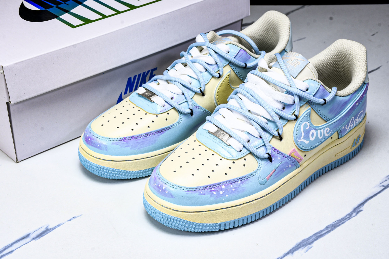  NK Air Force 1'07 Low Sweet Dream of Sea Salt 手绘涂鸦 