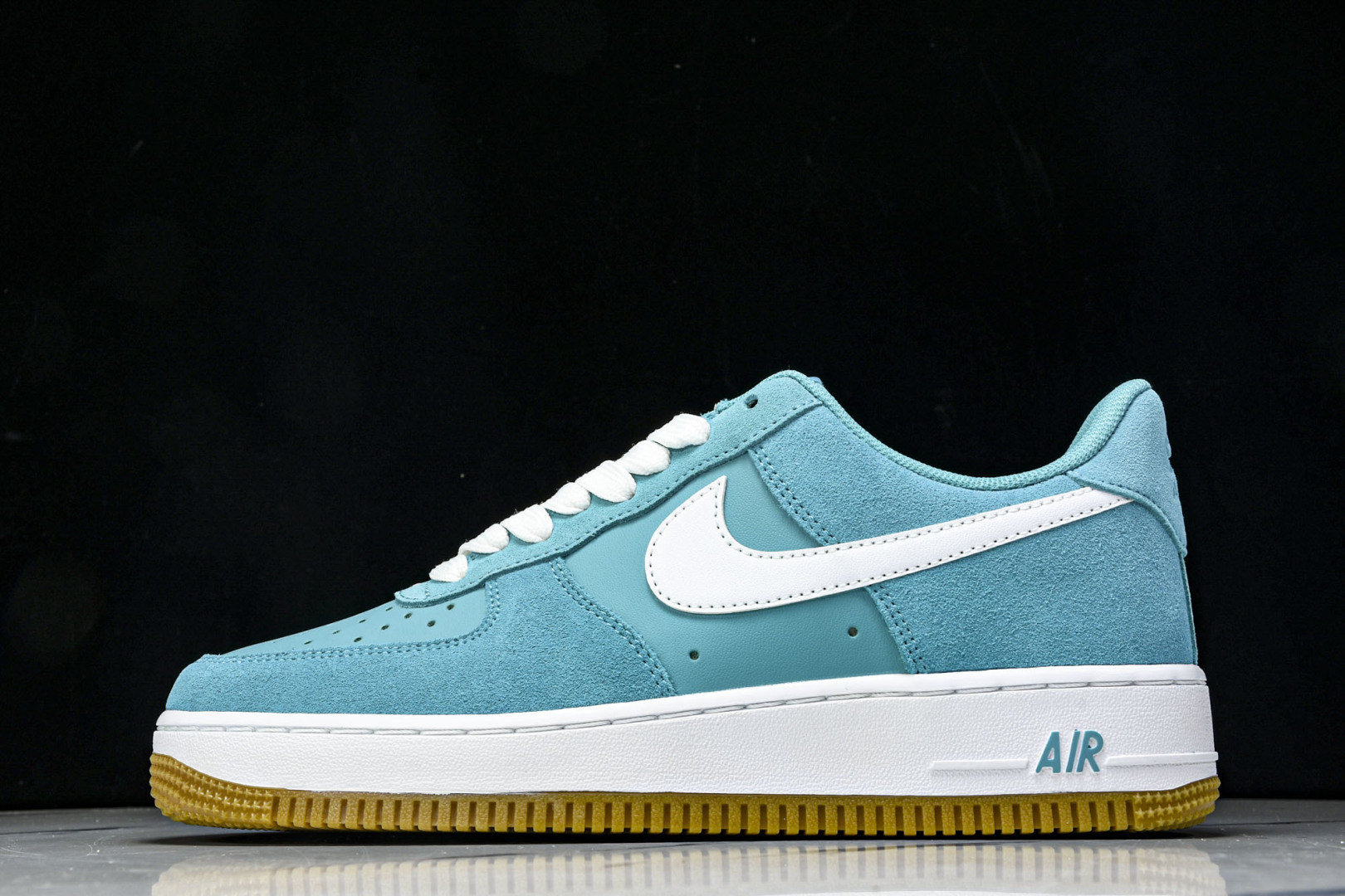  NK Air Force 1'07 Low 空军一号低帮休闲板鞋 IB6388-301 尺寸 36 3