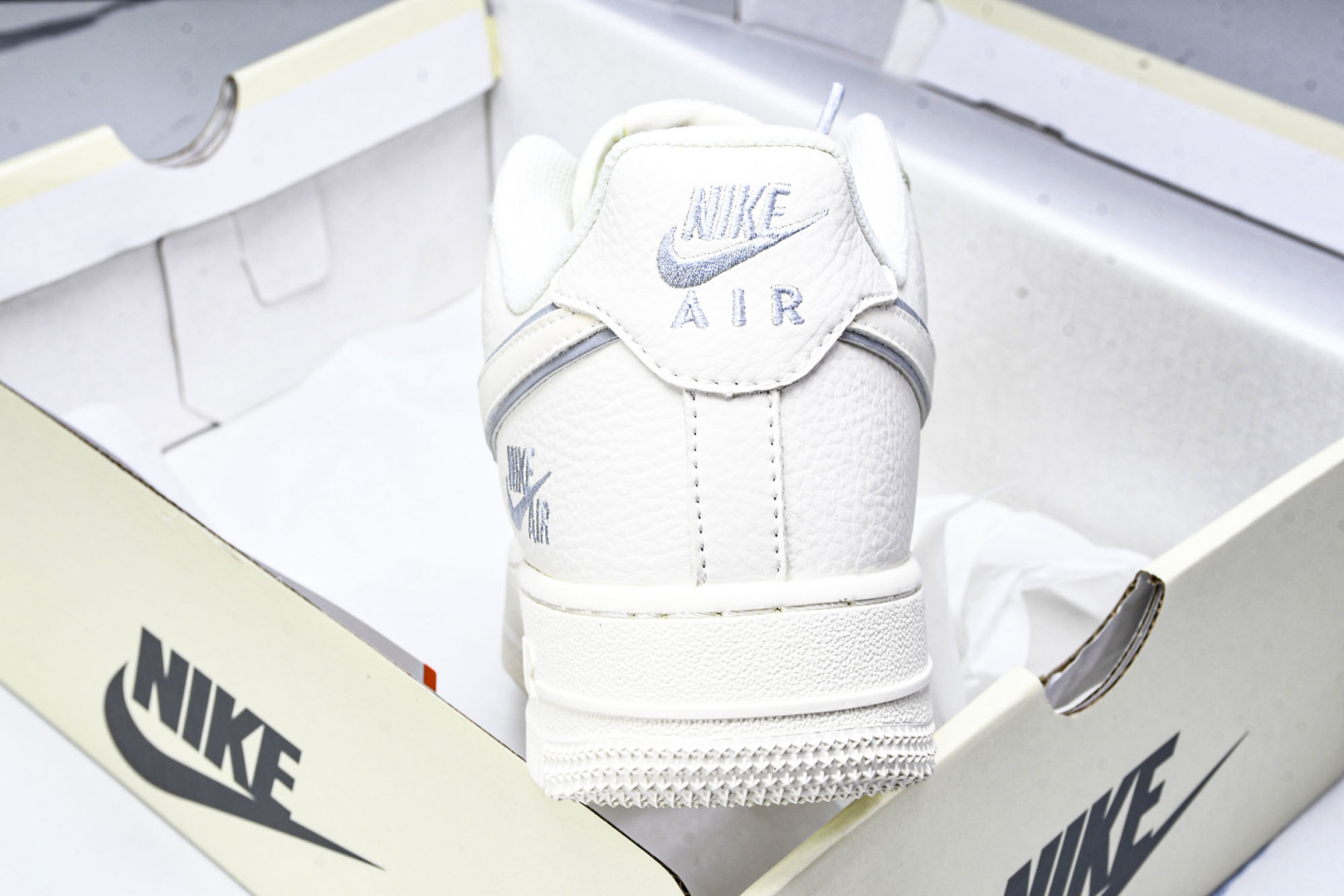  NK Air Force 1'07 Low 耐克联名 米灰边 空军一号低帮休闲板鞋 CS5288-03