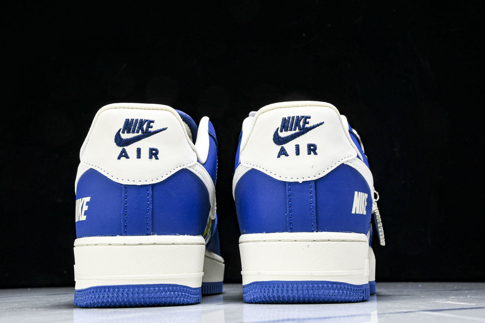  NK Air Force 1'07 Low 耐克联名 双拼蓝白勾 空军一号低帮休闲板鞋 KJ1688-